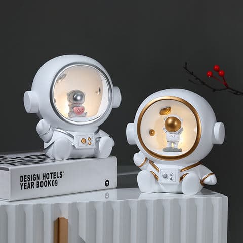 Modern Home Decoration Cute Resin Astronaut LED Night Piggy Bank Tabletop Ornament Gift for Kids