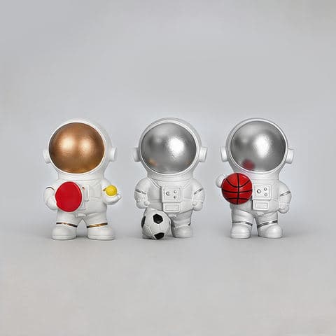Mini Astronaut Resin Figurine Cute Spaceman Sculpture Nordic Style Home Decor Collectible Gift
